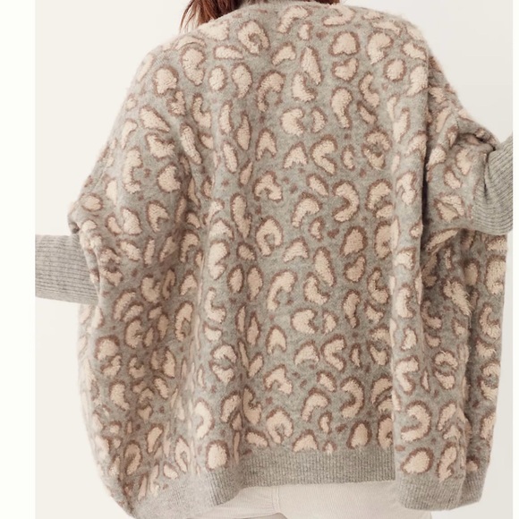 Anthropologie Beige and Cream Knit Cardigan - Picture 2 of 6